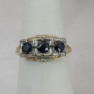 Art Deco 14K Filigree Sapphire Platinum Top Ring Engagement Wedding Ring. SZ 5.75.