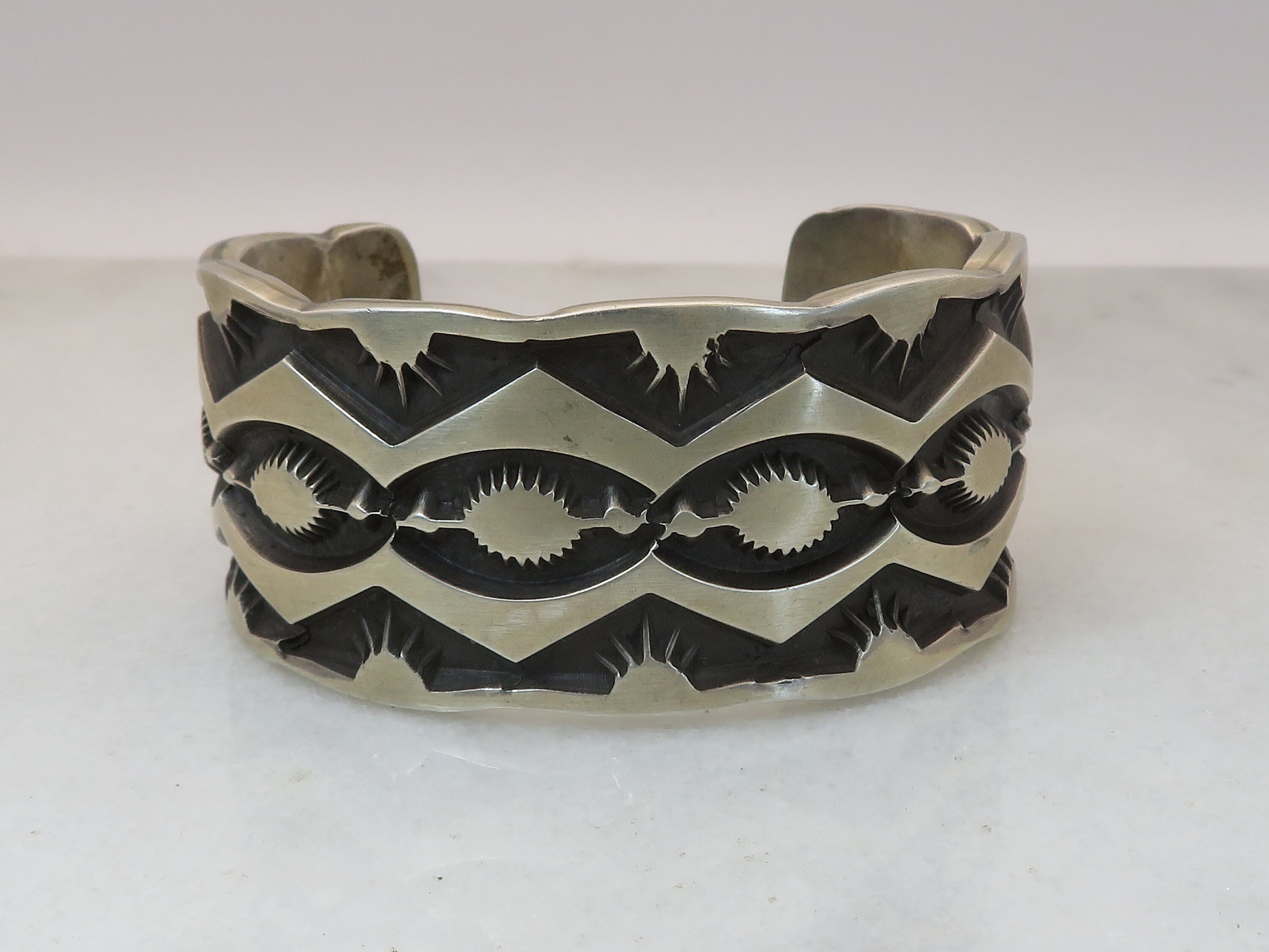 Nora Tahe - Etsy Nora Tahe - Etsy
