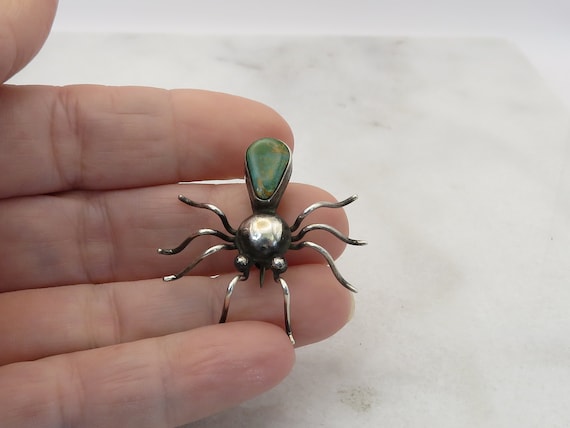 Vintage Navajo Sterling Turquoise Bug Brooch PIn. - image 2