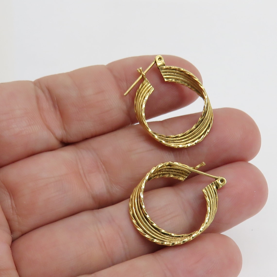 Vintage 14k Yellow Gold Hoop Earrings. Etsy