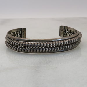 Vintage Navajo Richard & Mary Thomas Cuff Bracelet. Heavy 28 grams.