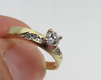 Vintage 14k Diamond Wedding Engagement Ring sz 4.25.