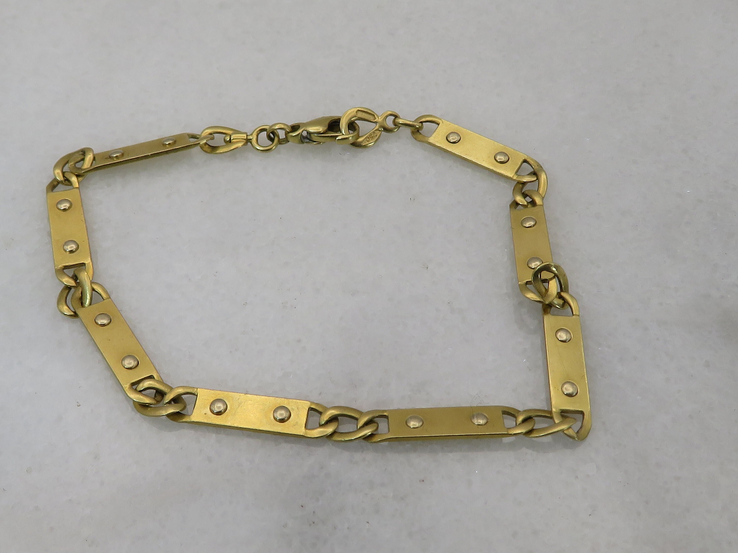 Chunky Heirloom Gold Curb Chain Bracelet – Victoria Emerson