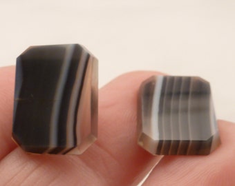 Antique Sterling Silver Banded Agate Estate Earrings.