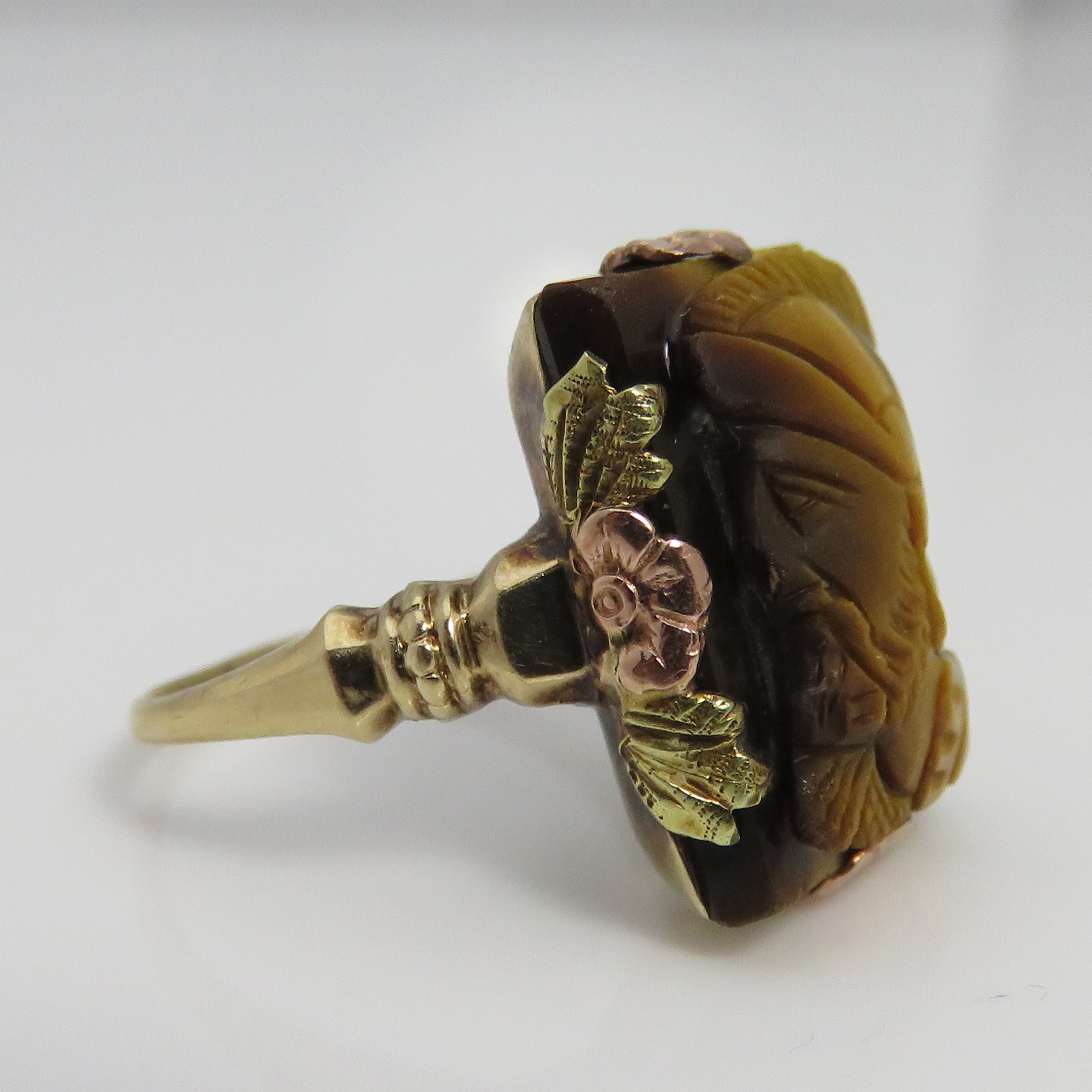 Vintage Intaglio 10k Gold Cameo Tigers Eye Stone Ring. 1940's Sz