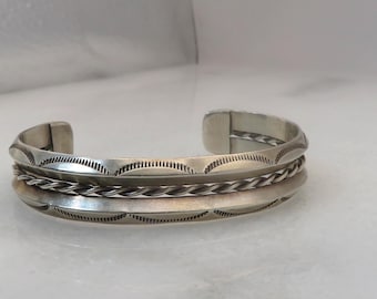 Vintage Navajo Sterling Silver Cuff Bracelet Fred Harvey Era.