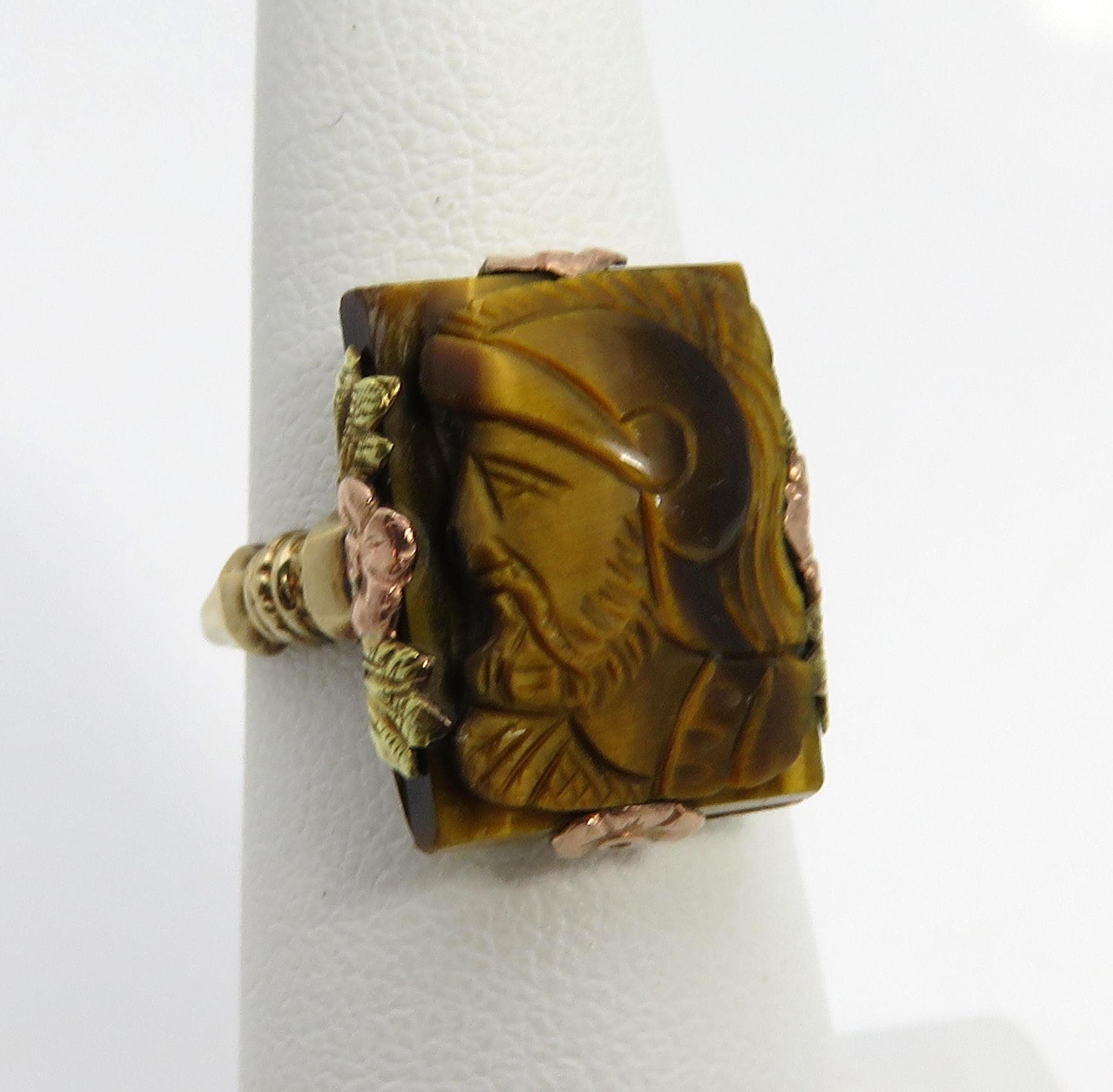 Vintage Intaglio 10k Gold Cameo Tigers Eye Stone Ring. 1940's Sz