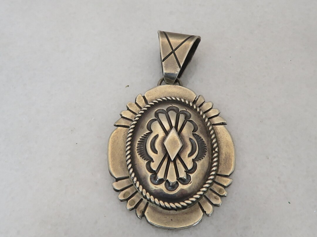 Vintage Navajo Sterling Silver Pendant Artist Signed. - Etsy