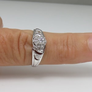 Vintage Diamond 14k Wedding Engagement  Ring.