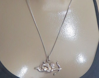 Vintage Sterling Silver Cupid Bow Pendant Necklace.