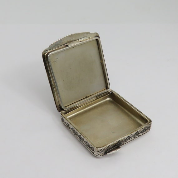 Antique 800 Silver Carnelian Pill Box. - image 3