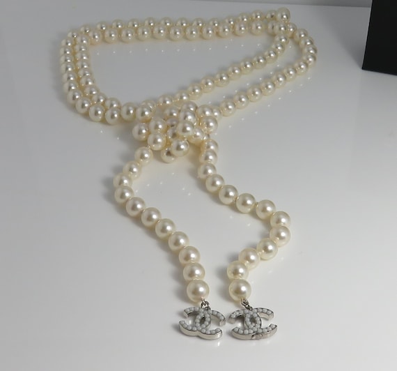 Vintage Chanel Pearl Necklace Lariat Strand 57 Inchs. 