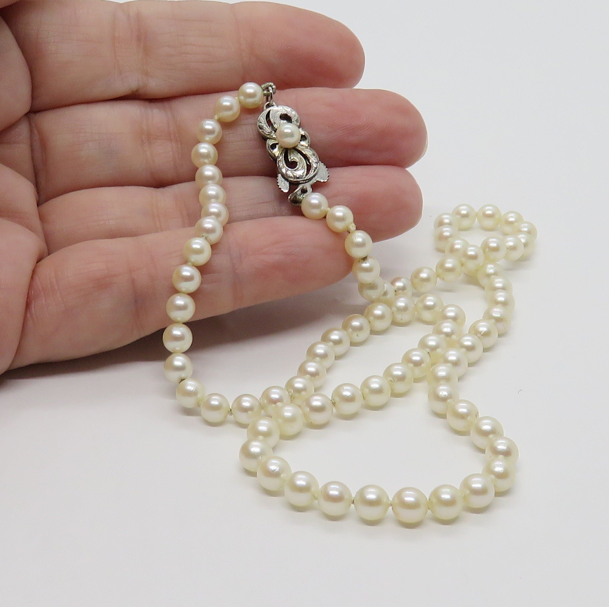 Vintage Mikimoto Pearl Strand Graduated 