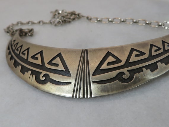 Vintage Navajo Sterling Silver Choker Necklace. - image 5