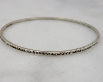 ヴィンテージ Tahe スターリングシルバー ナバホ バングル