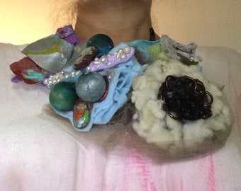 Collar hecho a mano estilo bib cuatro ingenioso flor de colores y cuentas