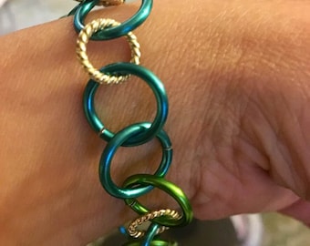 bracalet hecho a mano de verde y oro cadena eslabones regalo para todas las ocasiones