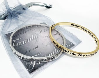 静寂の祈りのバングル：インスピレーションを与える名言ブレスレット