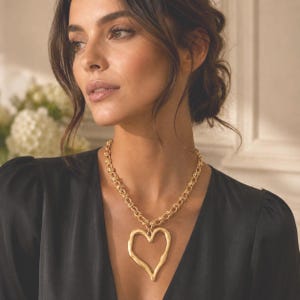 Matt Gold oder Silber Herz Anhänger Halskette, Statement Kette Halskette, Chunky Herz Charm Schmuck, Elegante Gold Halskette, Geschenk für Sie