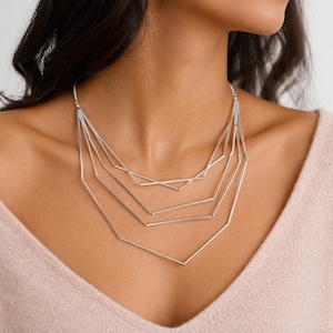 Geometric Wire Statement Necklace: Fashion Neck Wear
