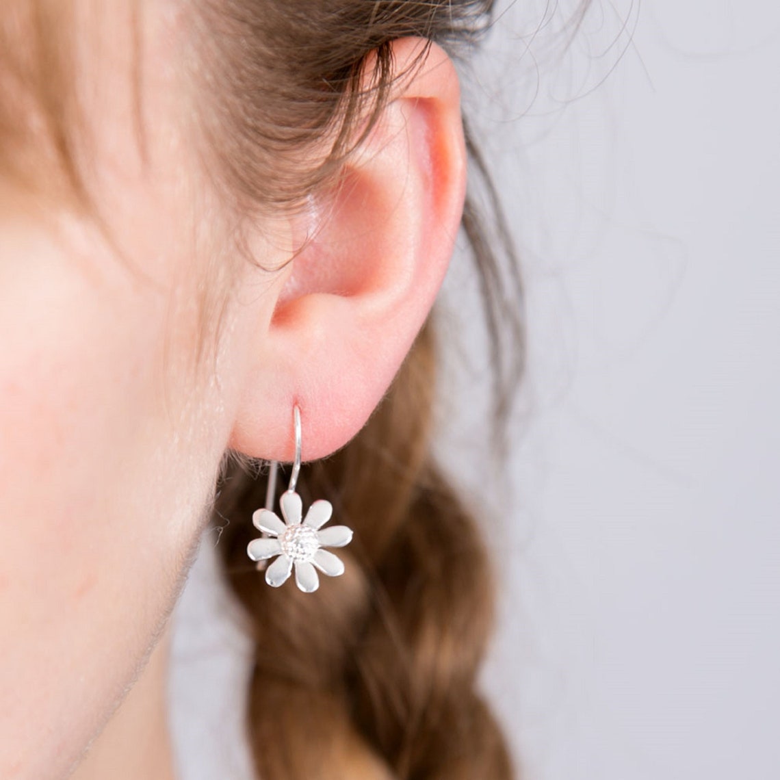 Silver Daisy Drop Earrings Contemporary Silver Daisy Drop Etsy UK
