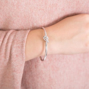 Friendship Knot Bangle, Love Knot, Best Friends Gift, Bestie Gift, Soulmate, Forever Friends, BFF Gift