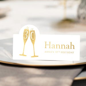 Gepersonaliseerde aangepaste champagne verjaardag goudfolie plaatskaarten voor feesten, vieringen, plaatsnaamkaartjes, aangepaste verjaardagskaartjes