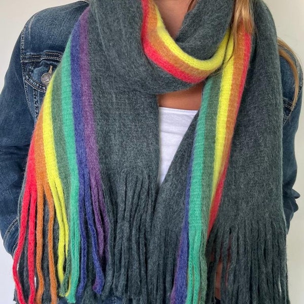 Cachecol manta com listras do arco-íris, cachecol macio e quente, ideal para o inverno.