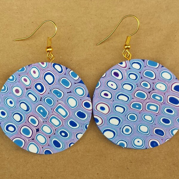 Azul y blanco cuelgan pendientes, joyas de la declaración, polímero arcilla pendientes, regalo de graduación, regalos para ella
