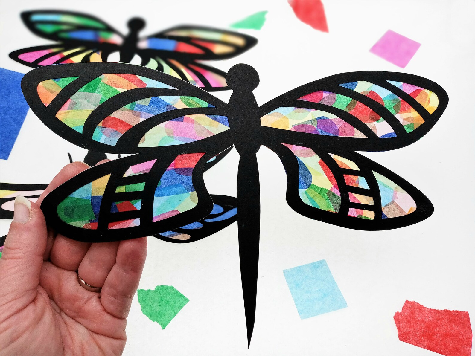 Dragonfly Suncatchers / DIY Flyers Kit / Kids Activity / Etsy