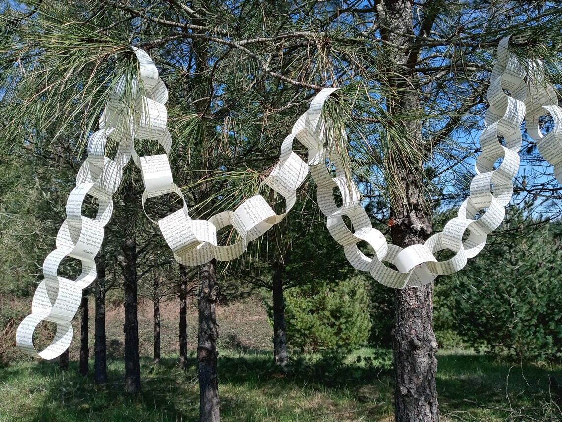 Paper Chain Garland / Wedding Garland / DIY Garland / Bookish Etsy