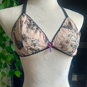 Lace bralette with amethyst crystal charm, women’s lingerie, lace bra, lace lingerie, unique lingerie, lingerie with gemstones