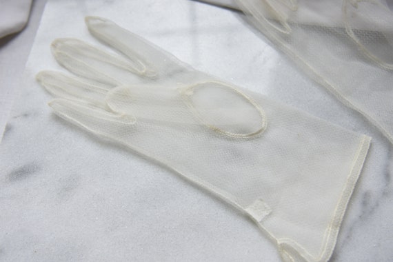 Sheer White Gloves, Vintage, Size 7, - image 4