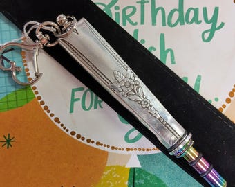 Descosedor de costuras vintage plateado hecho a mano