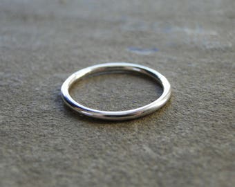 Anillo apilador redondo, Anillo de apilamiento, Anillo apilador, Plata De Ley, Anillo minimalista, Joyería minimalista, Anillo de apilamiento de plata, Juego de anillos de plata