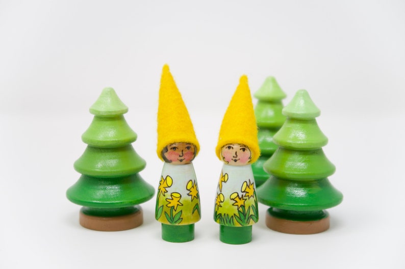 March Daffodil Gnome Embroidery March Daffodil Gnome Embroidery