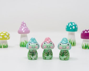 Mushie Froggy (single figure) 2 color options, wooden froggy figure,  mushroom froggy, mini frog toy, decoration, miniature mushroom,