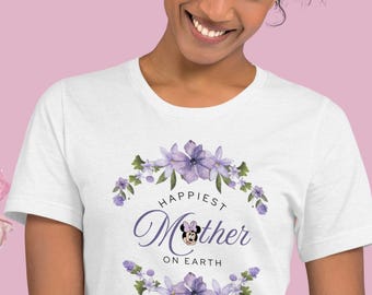 母の日 ディズニー | 地球上で一番幸せなお母さん | 地球上で一番幸せな場所 | 母の日ギフト | ユニセックスTシャツ