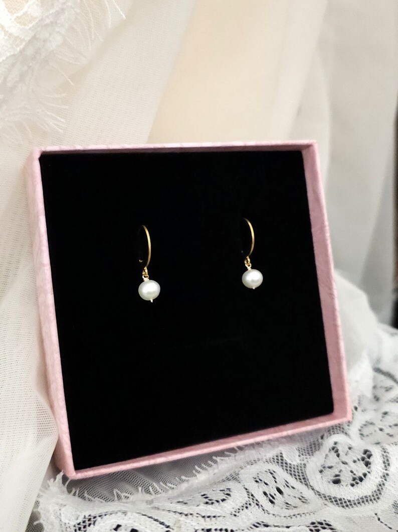 Créoles sleepers earrings, Solitary pearl wedding earrings, wedding earrings, wedding jewelry, pearl bridal earrings freshwater jew image 2