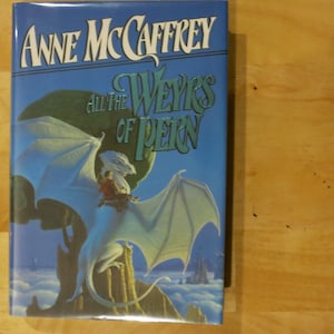 Anne McCaffrey All the Weyrs of Pern Clean gebundene Ausgabe in Schutzumschlag