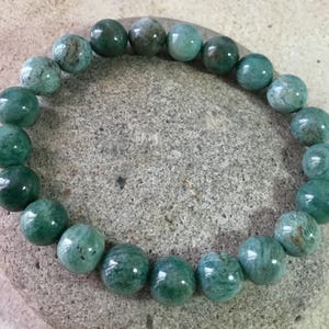 SPIRITUAL ENERGY - GROUNDING - Australian Dragons Blood Beaded. Chakra Bracelet. Spiritual Bracelet. Heart Chakra. Simple Stretch.