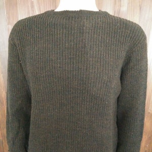 Vintage 1960&#39;s University brown round collar sweater 100% virgin wool  size Large by College Knitwear of New Haven