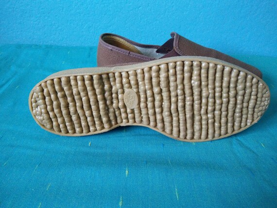 NOS Size 5 1/2 Slip on brown canvas sneakers made… - image 5