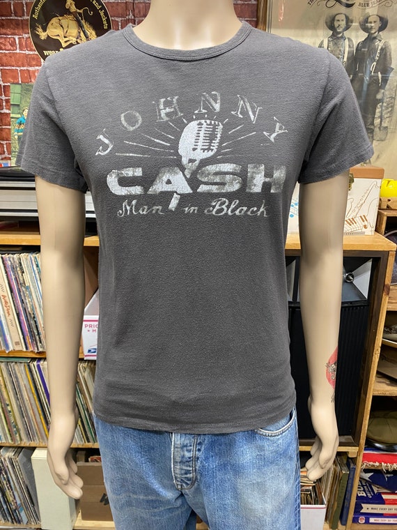 Johnny Cash Man in Black gray soft cotton t-shirt… - image 3