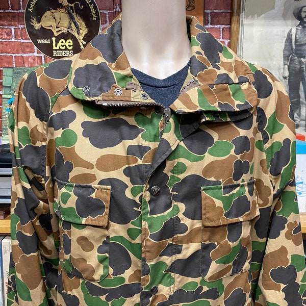 80's Trophy Club Hunting camouflage jacket size XL.
