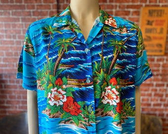 Hawaiian men's rayon shirt Clio island print size large made in Usa.