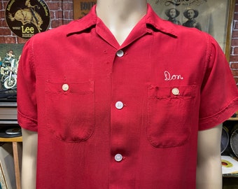 50's Fabians red short sleeve bowling chain stitching shirt size medium made in U.S.A.