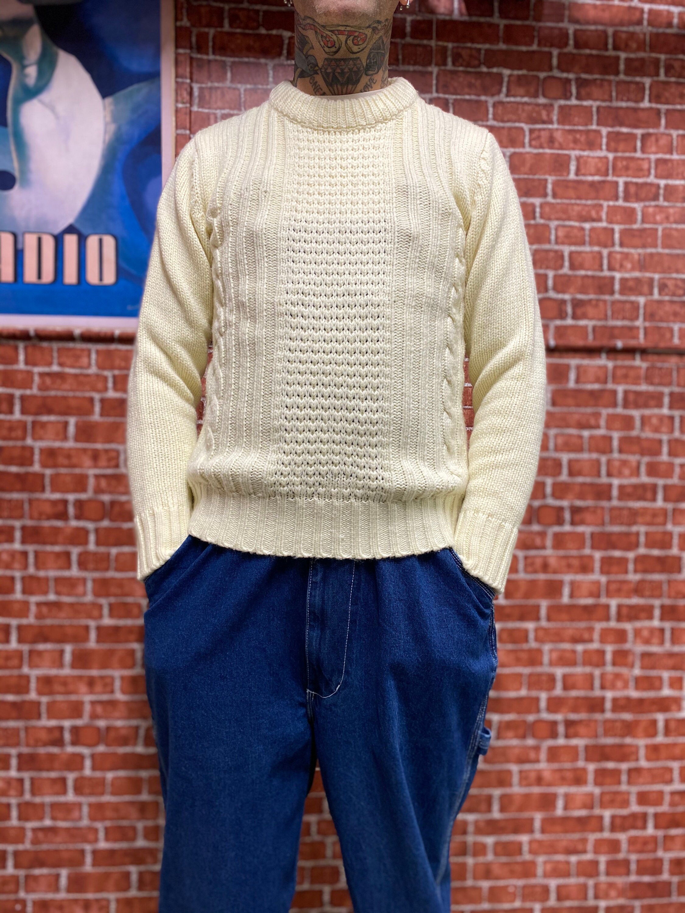 Callahansupplyco All Outdoors Crew Neck Beige Cable Knit Sweater Size Small 100% Acrylic.