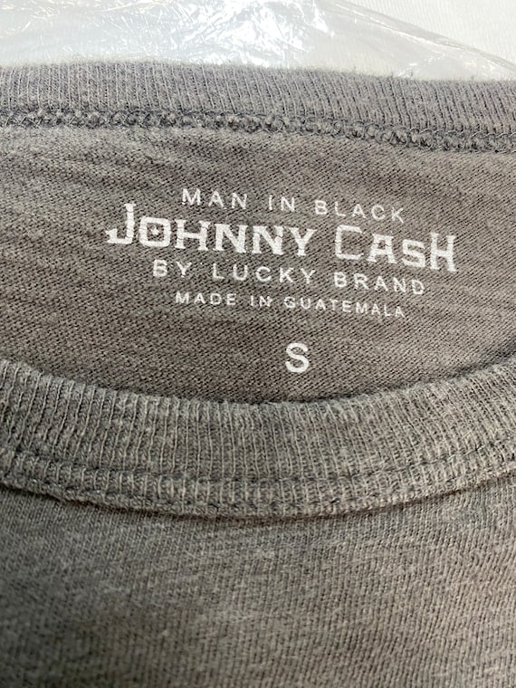 Johnny Cash Man in Black gray soft cotton t-shirt… - image 6