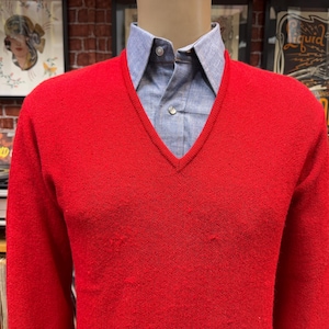 90&#39;s Pendleton V neck red sweater size medium 100% wool made in U.S.A.